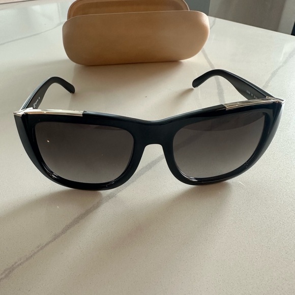 Chloe Square Sunglasses - Picture 2 of 7
